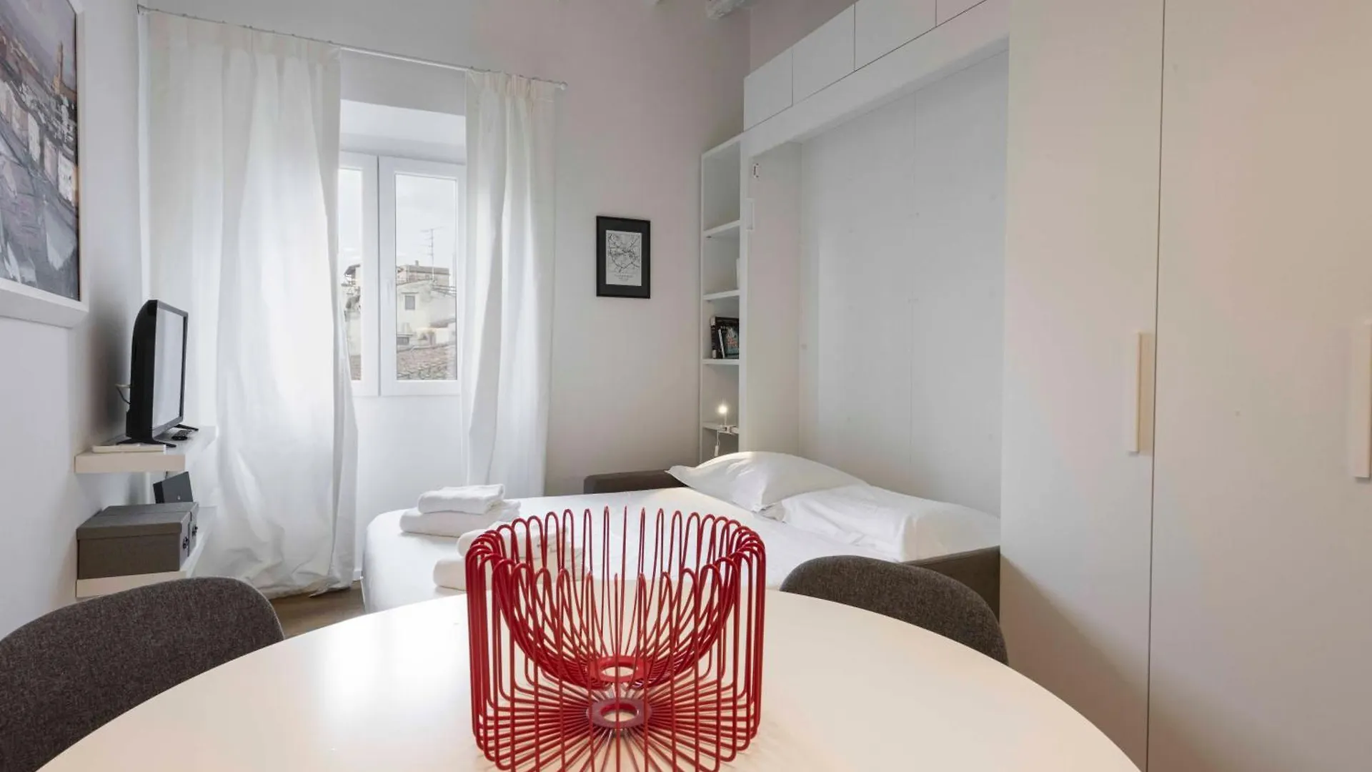 Frescobaldi Studio By Mmega Florence 0*,  Italy